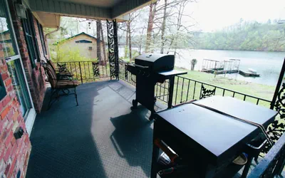 Photo 4 - Jax's Lake House