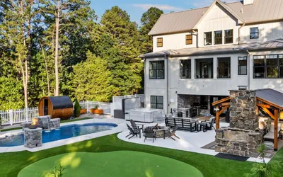 Luxe Lodge