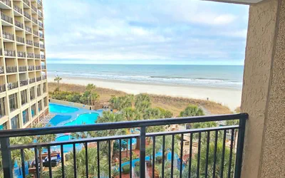Photo 4 - Beach Cove Resort 417