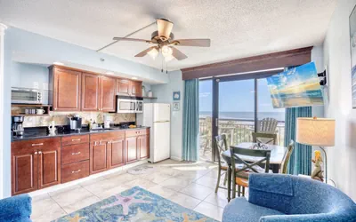 Photo 2 - Beach Cove Resort 321
