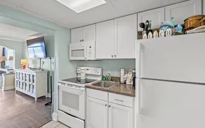Photo 4 - Caravelle Resort Unit 409