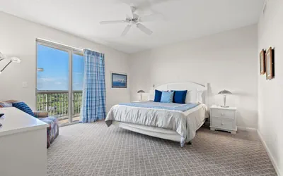 Photo 2 - Margate Tower Unit 909