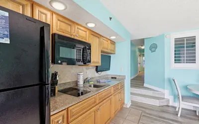 Photo 5 - Beach Cove Resort 1014