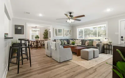 Photo 2 - Helena Haven: Spacious 4BR/3BA, 5 King Beds, Pet-Friendly & Private Yard