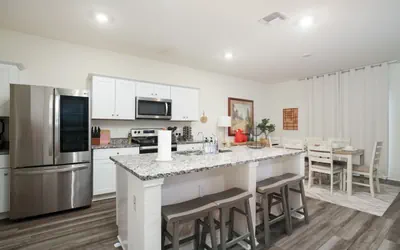 Photo 4 - Sleeps 13 | Near SeaWorld & Lackland | 4BR