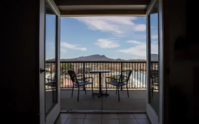 Photo 3 - Unit 1402 - Mountain View Condos