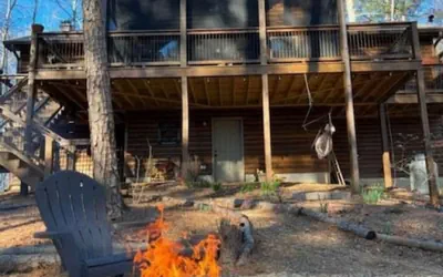 Photo 4 - Hollow Tree Hideaway - FREE Ticket for each night of your stay
