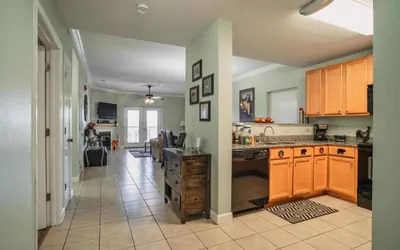 Photo 5 - Bearly Available- Unit 1505 - Mountain View Condos