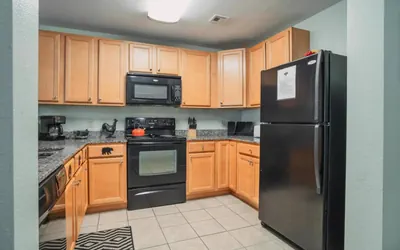 Photo 4 - Bearly Available- Unit 1505 - Mountain View Condos