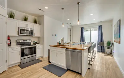 Photo 4 - Bear Lake Table | Downtown Garden City Townhome