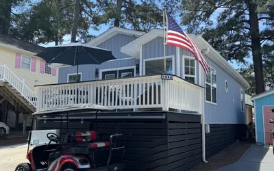 Photo 5 - 🌴 Spacious Beach Cottage at Ocean Lakes | Sleeps 6 | Golf Cart Included | Pet-Friendly Option