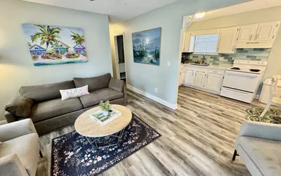 Photo 2 - Ocean Lakes 2BR | Golf Cart Included | Beach Cottage