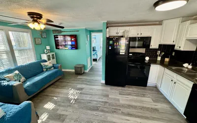 Photo 4 - 🌴 Stylish 2-Bedroom Beach House w/ Golf Cart + Pet Friendly | Ocean Lakes Family Campground 🌊