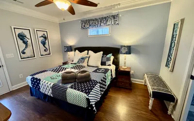 5-Bedroom Beach House in Ocean Lakes, 2 Golf Carts