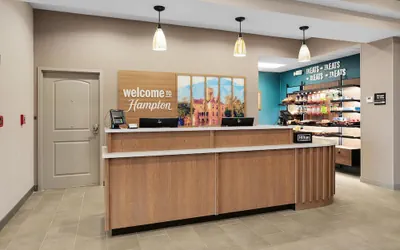 Photo 5 - Hampton Inn & Suites New Braunfels