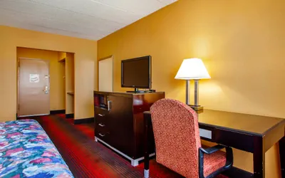 Photo 5 - Rodeway Inn Meadowlands