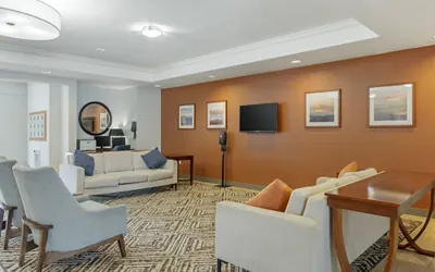 Photo 2 - Candlewood Suites Indianapolis East by IHG