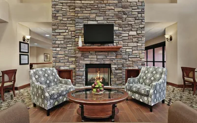Photo 3 - Hampton Inn & Suites Enid