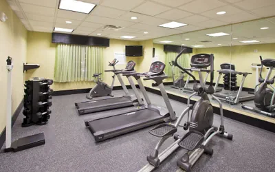 Photo 2 - Holiday Inn Express Hotel & Suites Waycross by IHG