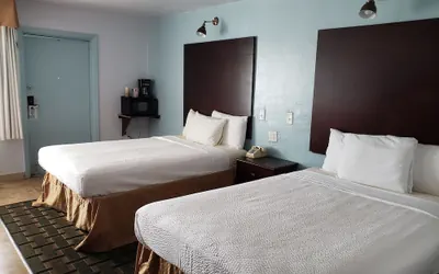Photo 5 - Topaz Motel
