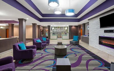 Photo 3 - La Quinta Inn & Suites By Wyndham Houston Pasadena North