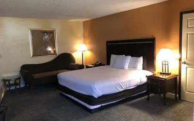 Photo 3 - Nendels Inn & Suites
