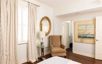 Photo 4 - Old Capitol Inn