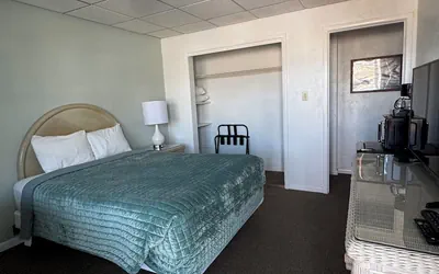 Photo 5 - Jetty Motel