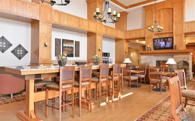 Photo 3 - Hampton Inn & Suites Buffalo