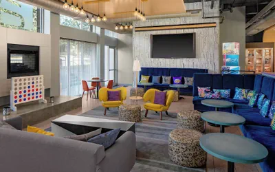 Photo 2 - Aloft by Marriott Chapel Hill