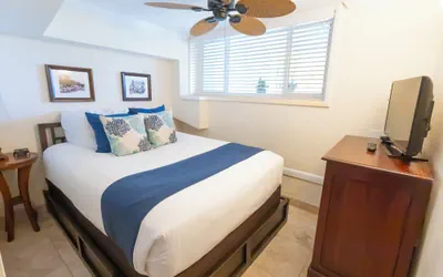 Photo 4 - Coconut Palm Inn