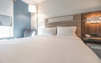 Photo 2 - Holiday Inn Express Hotel & Suites St. Robert by IHG