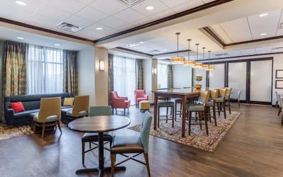 Photo 2 - Hampton Inn Minneapolis/Shakopee