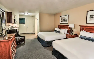 Photo 3 - The Springs Resort & Spa