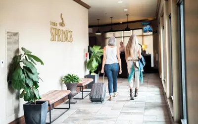 Photo 2 - The Springs Resort & Spa