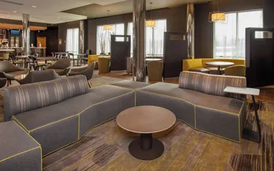 Photo 2 - Courtyard Marriott Hagerstown