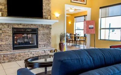 Photo 3 - Comfort Inn & Suites Franklin East