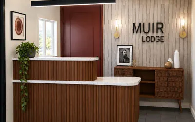 Photo 3 - Muir Lodge Motel