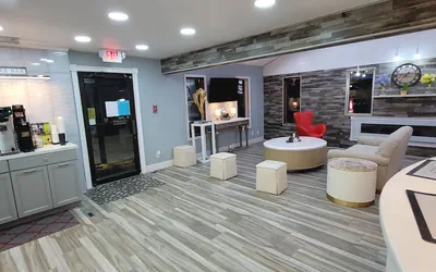 Photo 5 - Dragonfly Inn and Suites