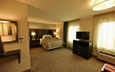 Photo 2 - Staybridge Suites Liverpool Syracuse by IHG