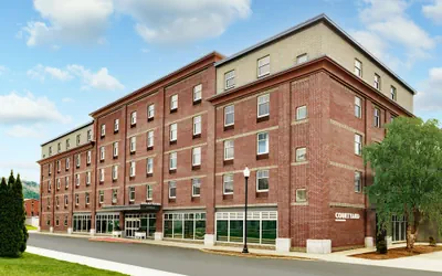 Photo 2 - Courtyard by Marriott Keene Downtown