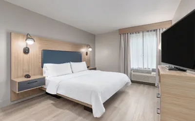 Photo 2 - Candlewood Suites Houston (The Woodlands) by IHG