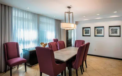 Photo 4 - Courtyard by Marriott Tulsa Downtown