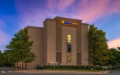 Photo 2 - Comfort Suites Huntersville near Lake Norman