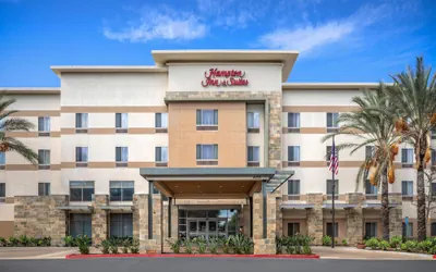 Photo 2 - Hampton Inn & Suites Riverside/Corona East