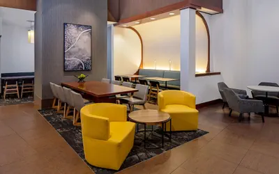 Photo 4 - Hyatt Place Pittsburgh-North Shore