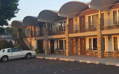 Black Hawk Motel and Suites