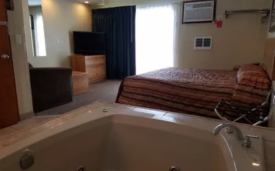 Photo 3 - Black Hawk Motel and Suites