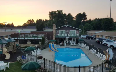 Photo 2 - Black Hawk Motel and Suites