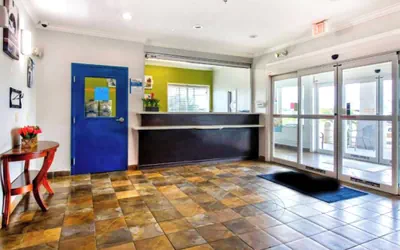 Photo 4 - Oyo Townhouse Sulphur,LA Extended Stay I-10